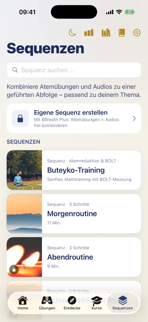 Sequenzen-Bereich der 8Breath iOS-App mit dem Hinweis „Kombiniere Atemübungen und Audios zu einer geführten Abfolge“, dem mit 8Breath Plus verfügbaren Punkt „Eigene Sequenz erstellen“ sowie den Sequenzen Buteyko-Training, Morgenroutine und Abendroutine.